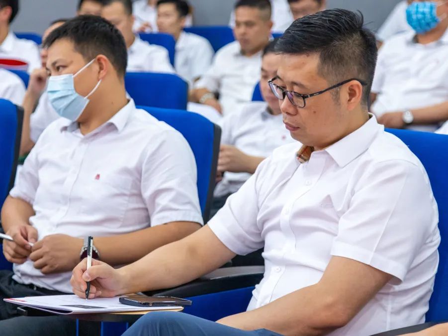 燃！“金戈鐵馬 英雄對戰(zhàn)”強(qiáng)輝營銷PK賽正式開啟(圖13)