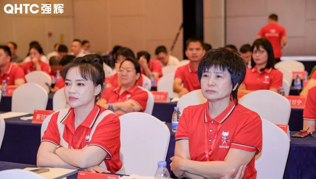 大地·大師·大宅 | 2024強輝精工瓷磚全國經(jīng)銷商峰會圓滿舉辦！(圖47)