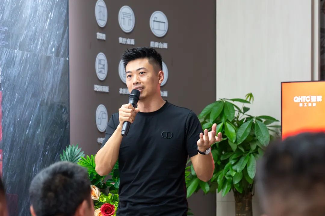 聚勢(shì)共鑒?標(biāo)桿領(lǐng)航 | 強(qiáng)輝2025區(qū)域培訓(xùn)峰會(huì)暨美學(xué)賦能行動(dòng)貴陽(yáng)站順利結(jié)束！(圖9)