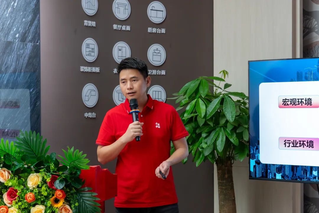 聚勢(shì)共鑒?標(biāo)桿領(lǐng)航 | 強(qiáng)輝2025區(qū)域培訓(xùn)峰會(huì)暨美學(xué)賦能行動(dòng)貴陽(yáng)站順利結(jié)束！(圖10)